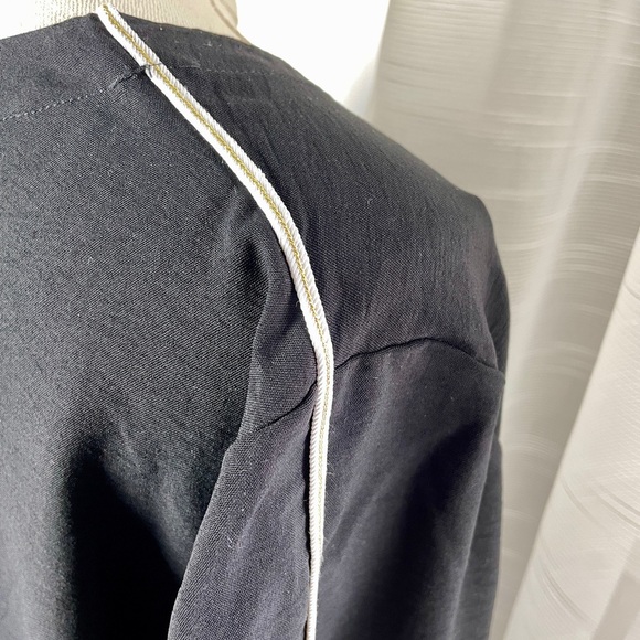 NWT Neiman Marcus Black Flowy Blouse Top With Dolman Sleeves Size Large - Picture 3 of 9